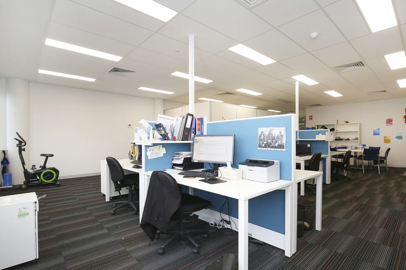 Click to view all images 301/12 Ormond Boulevard Bundoora VIC 3083 - Image 3