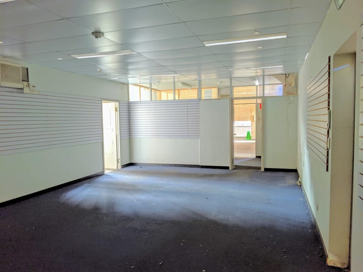 Unit 4/20 King Edward Road Osborne Park WA 6017 - Image 2