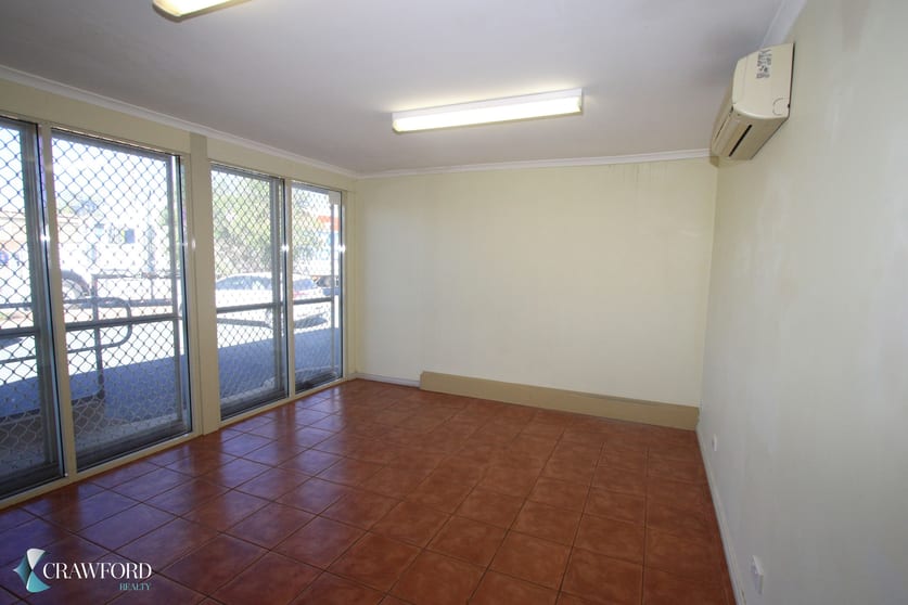 Click to view all images 3a/3 Hunt Street South Hedland WA 6722 - Image 1