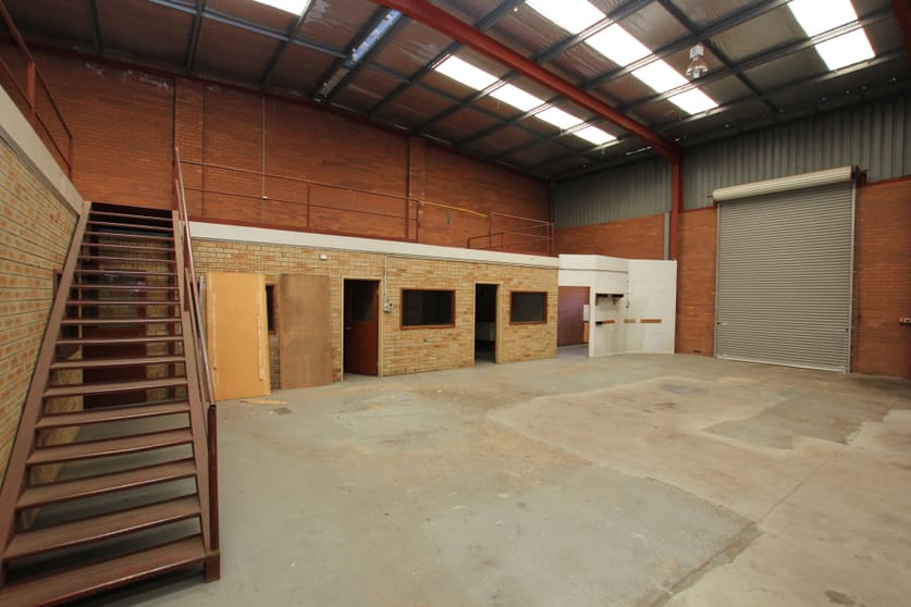 Click to view all images 2/17 Halley Road Balcatta WA 6021 - Image 3