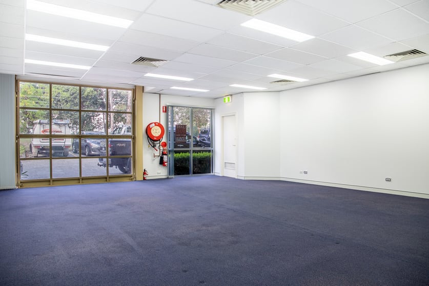 Click to view all images UNDER OFFER - 28/10 Gladstone Road Castle Hill NSW 2154 - Image 1