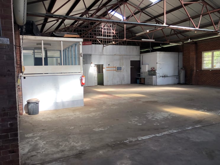 Click to view all images 2/24 John Hooker Street Islington NSW 2296 - Image 2