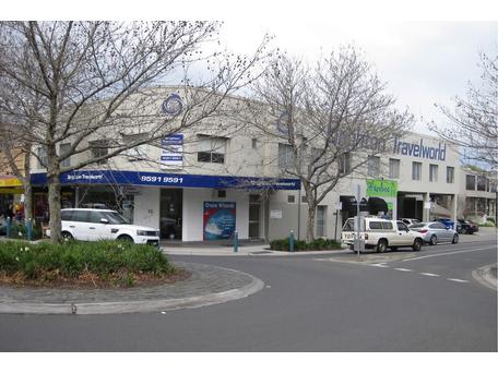 Click to view all images 2/8A St Andrews Street Brighton VIC 3186 - Image 2