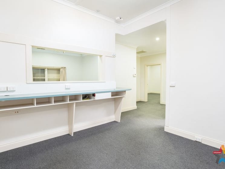 Click to view all images 199 Deakin Avenue Mildura VIC 3500 - Image 3