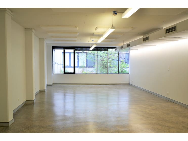 Click to view all images 204/35 Buckingham Street Surry Hills NSW 2010 - Image 1