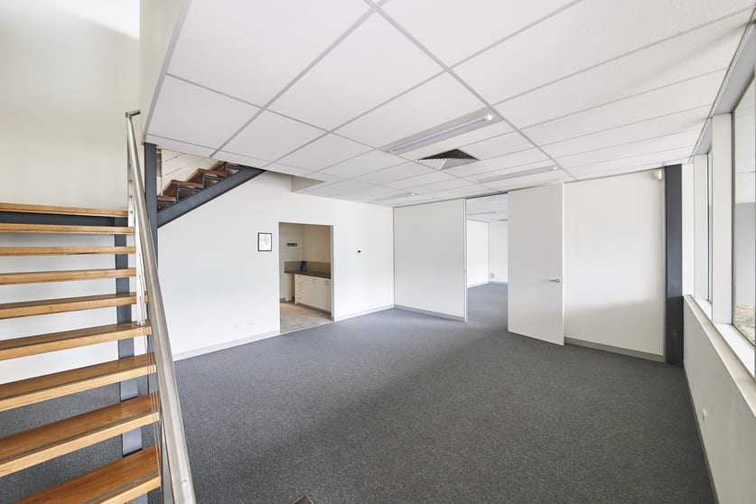 Click to view all images 13/21 Sabre Drive Port Melbourne VIC 3207 - Image 3