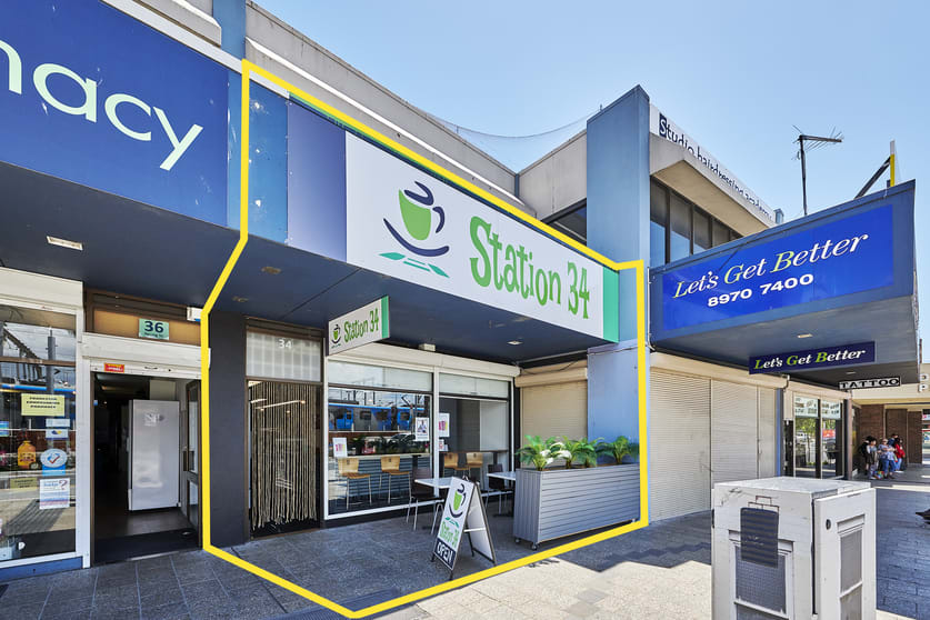 Click to view all images 34 Young Street Frankston VIC 3199 - Image 1