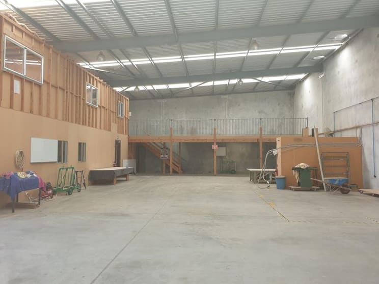 Click to view all images 4 / 42 Conquest Way Wangara WA 6065 - Image 3
