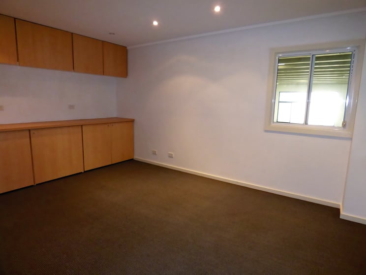 Click to view all images 27/1-3 Jubilee Avenue Warriewood NSW 2102 - Image 2