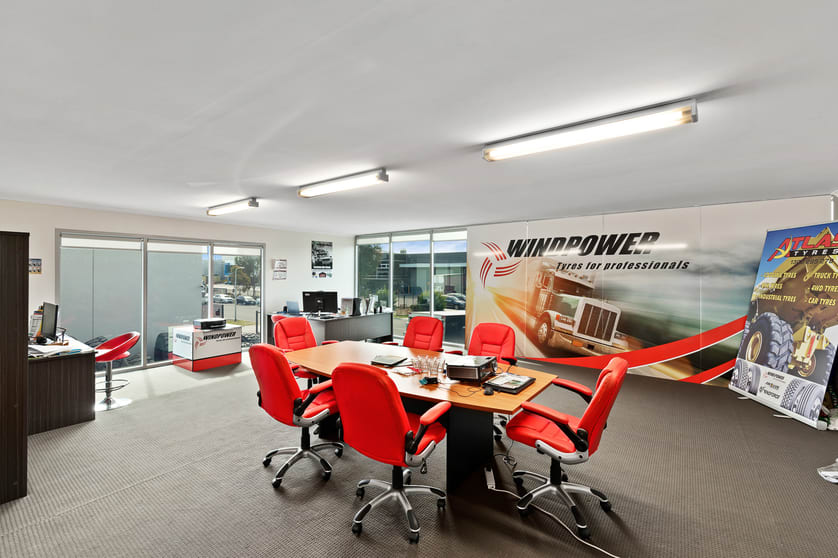 Click to view all images 90-94 Proximity Drive Sunshine West VIC 3020 - Image 3