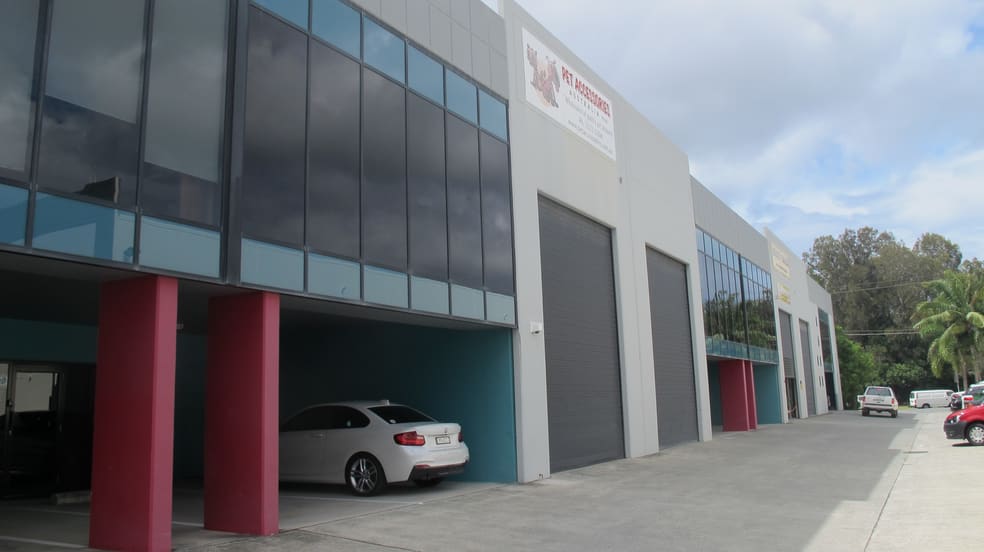 Click to view all images 4/6 Nuban Street Currumbin Waters QLD 4223 - Image 1