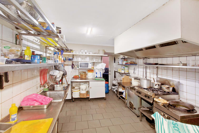 Click to view all images Waratah Street Mona Vale NSW 2103 - Image 3