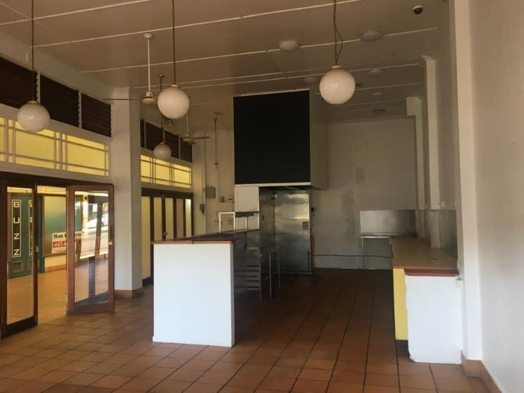 Click to view all images 54 Bourbong Bundaberg Central QLD 4670 - Image 3