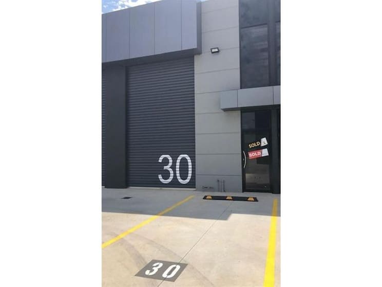 Click to view all images 30/5-11 Tariff Court Werribee VIC 3030 - Image 3