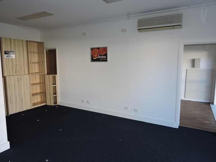 Click to view all images 48 Peninsular Drive Surfers Paradise QLD 4217 - Image 3