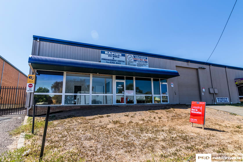 Click to view all images Unit 3, 20 Crown Street Tamworth NSW 2340 - Image 2