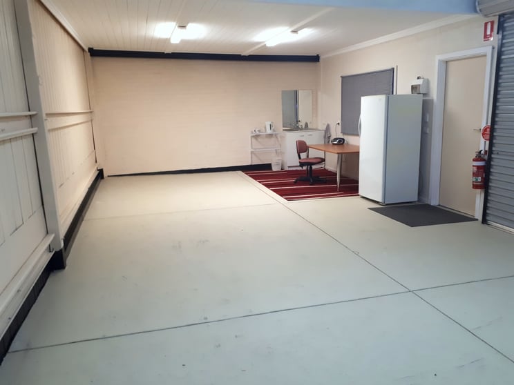 Click to view all images 5/670 Waterdale Road Heidelberg VIC 3084 - Image 3