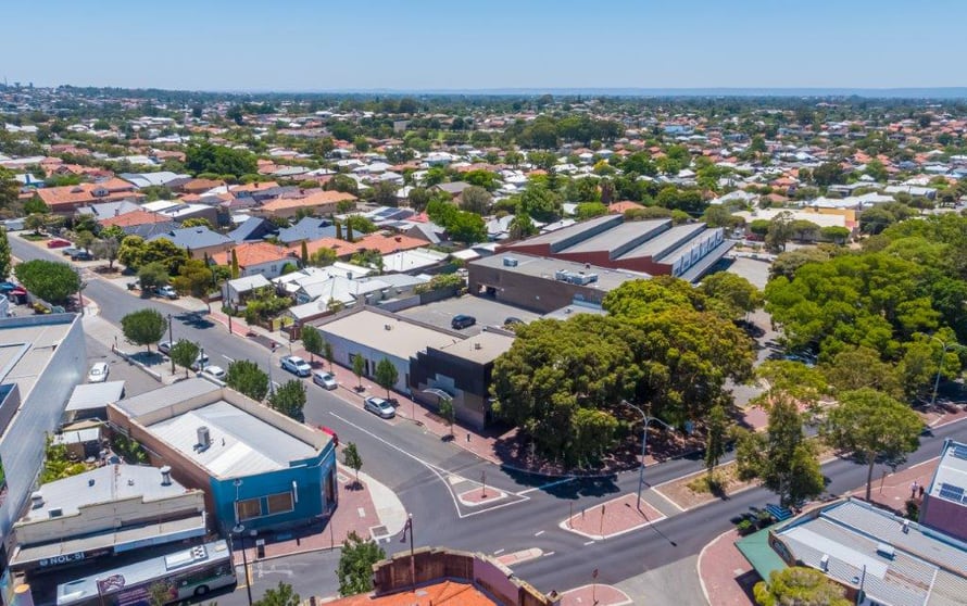 Click to view all images 126 Hobart Street Mount Hawthorn WA 6016 - Image 2