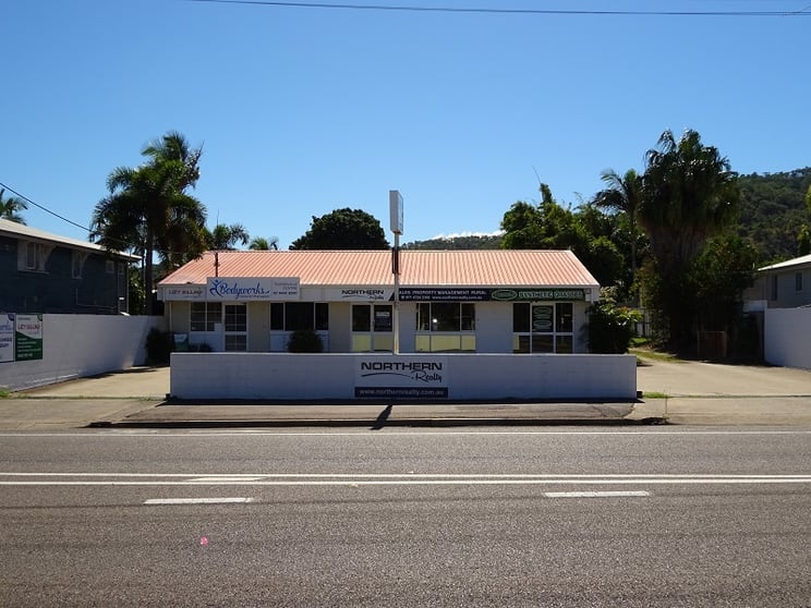 Click to view all images 1/133 Ingham Rd West End QLD 4810 - Image 2
