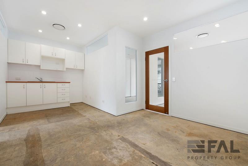 Click to view all images Suite 22/20 Park Road Milton QLD 4064 - Image 3