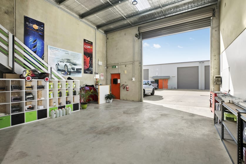 Click to view all images 2/9-11 Leather Street Breakwater VIC 3219 - Image 2