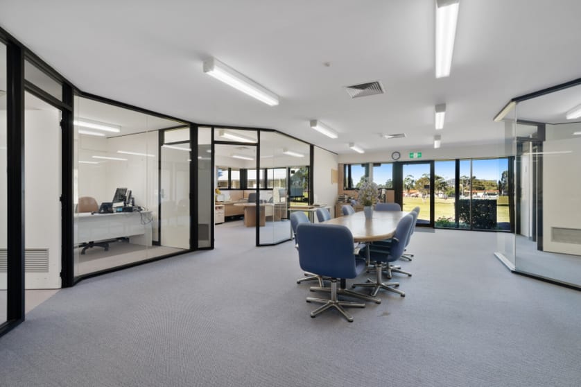 Click to view all images 1 Renfrew Crescent Edgeworth NSW 2285 - Image 2