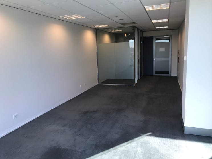 Click to view all images 1403/401 Docklands Drive Docklands VIC 3008 - Image 3
