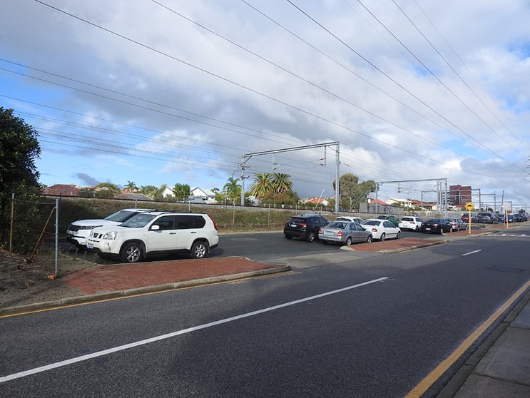 Click to view all images 8 Kitchener Avenue Burswood WA 6100 - Image 3