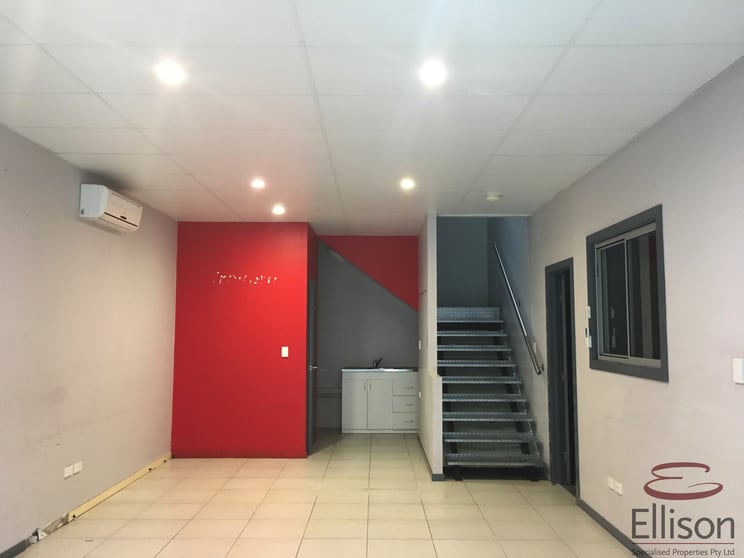 Click to view all images 12/172 North Road Woodridge QLD 4114 - Image 2