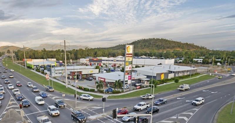 Click to view all images Shop 9/2-10 Deeragun Road Deeragun QLD 4818 - Image 2