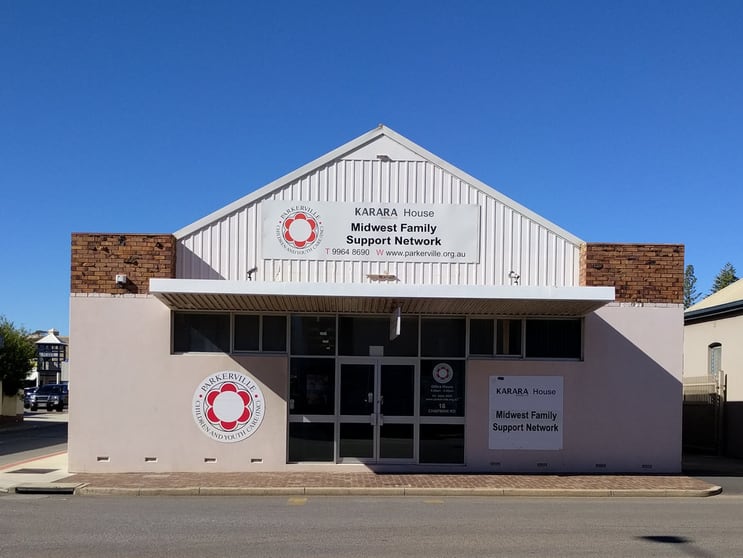 Click to view all images 18 Chapman Road Geraldton WA 6530 - Image 1