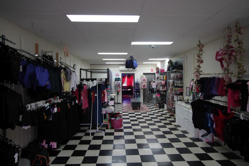Click to view all images Unit 4/8 Gloucester Avenue Berwick VIC 3806 - Image 3