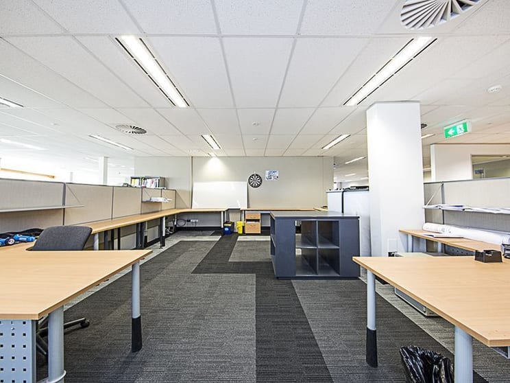 Click to view all images 2-10 Captain Cook Crescent Griffith ACT 2603 - Image 3