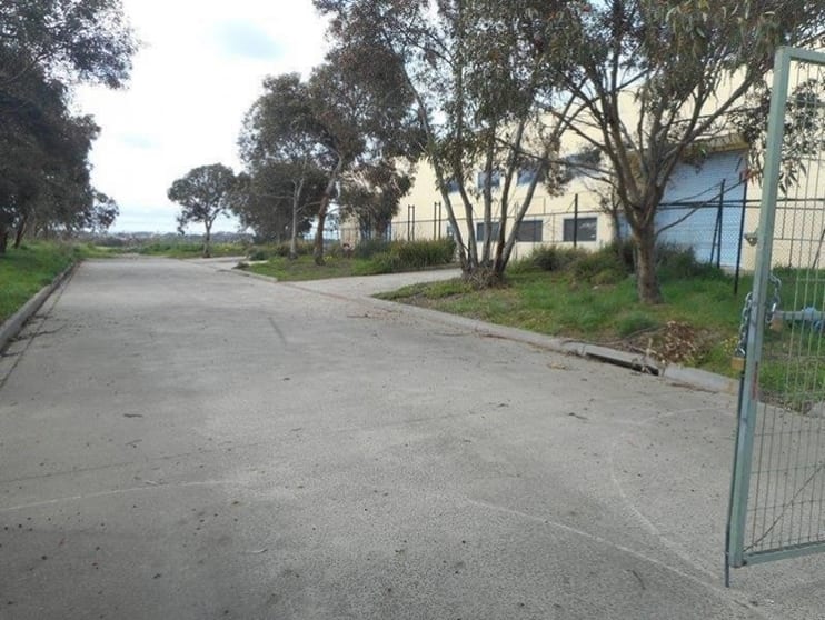 Click to view all images 64-68 Longview Court Thomastown VIC 3074 - Image 2