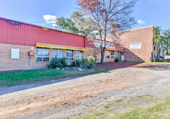 Click to view all images 3/4 Bass Street Tamworth NSW 2340 - Image 2