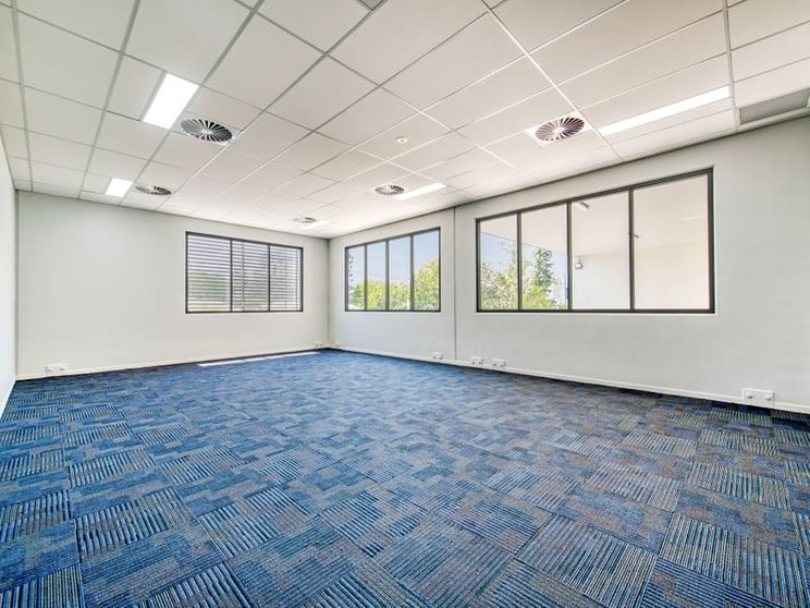 Click to view all images 68 Rosedale Street Coopers Plains QLD 4108 - Image 3