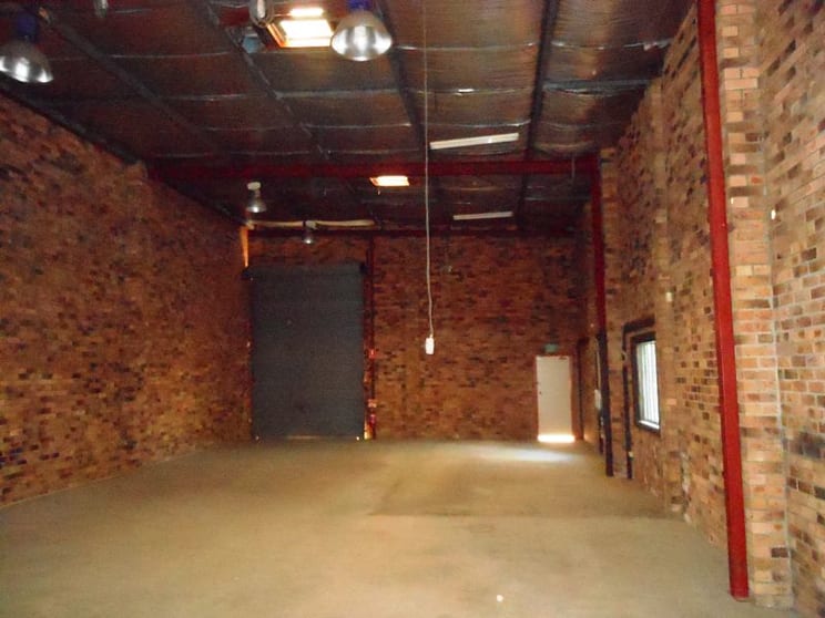 Click to view all images Unit 6/12 Pendlebury Road Cardiff NSW 2285 - Image 3