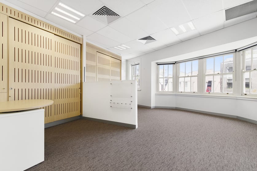 Click to view all images 131 Longueville Road Lane Cove NSW 2066 - Image 2