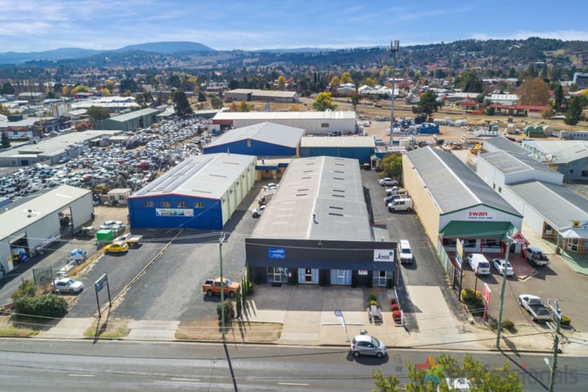Click to view all images Shop 2A/225 Mann Street Armidale NSW 2350 - Image 3