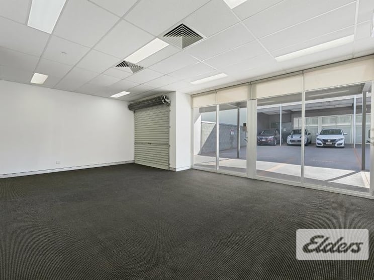 Click to view all images 2/8 Mowbray Terrace East Brisbane QLD 4169 - Image 3