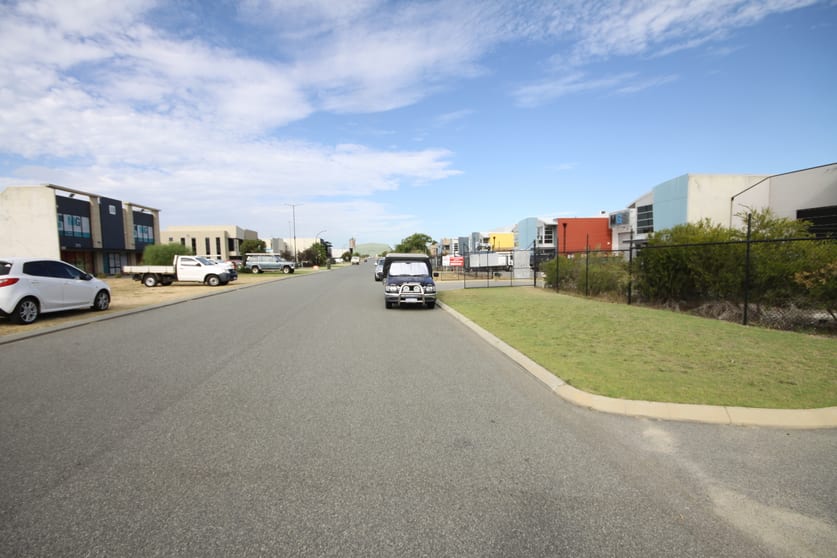 Click to view all images Unit 1/21 Blackly Row Cockburn Central WA 6164 - Image 2