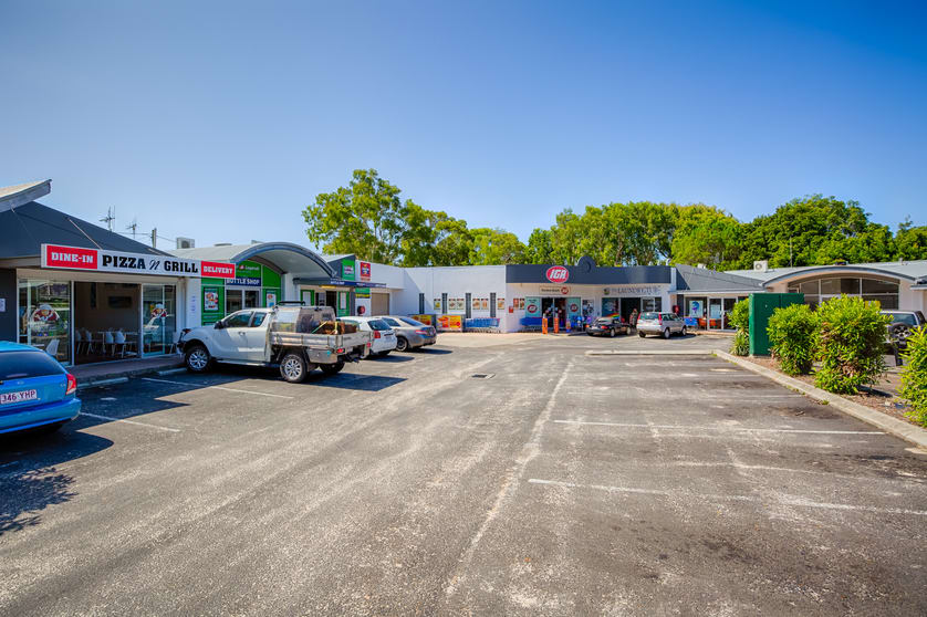 Click to view all images Shop 5/48 Rainbow Beach Road Rainbow Beach QLD 4581 - Image 3