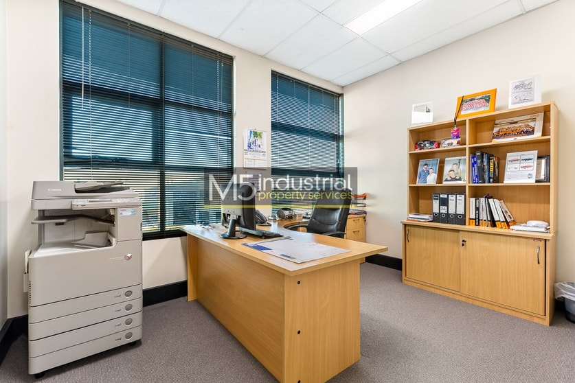 Click to view all images 2/171 Kingsgrove Road Kingsgrove NSW 2208 - Image 2