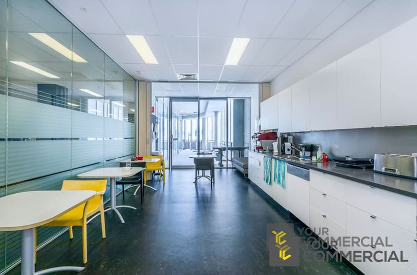 Click to view all images 2.2/26 Commercial Road Newstead QLD 4006 - Image 3