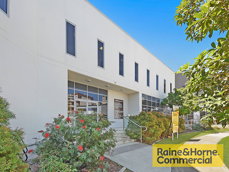3/5 McLennan Court North Lakes QLD 4509 - Image 2