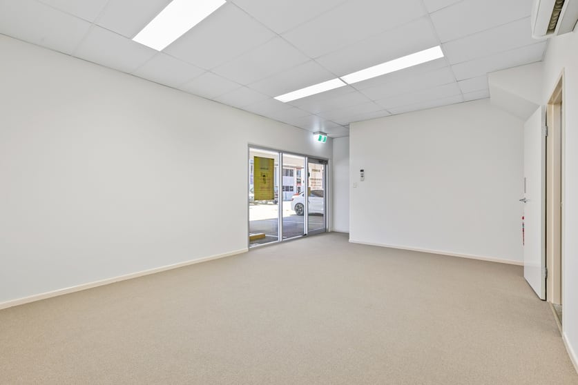 Click to view all images 13/1029 Manly Road Tingalpa QLD 4173 - Image 3