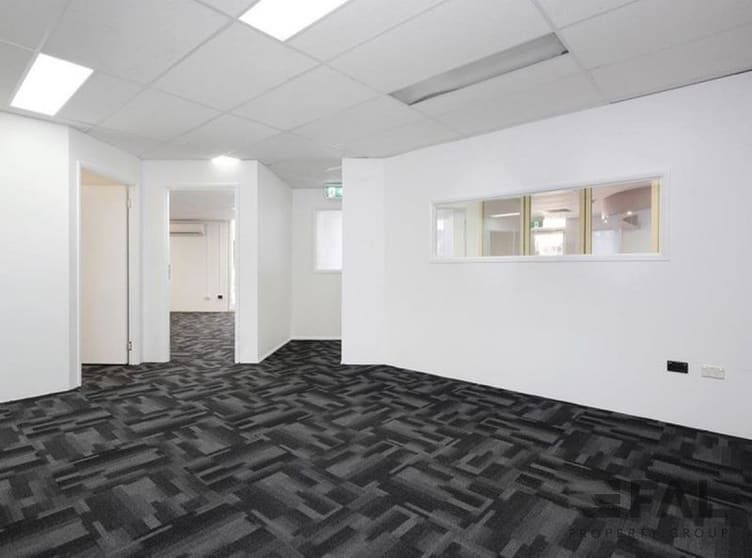 Click to view all images Suite 5/128 Evans Road Salisbury QLD 4107 - Image 2
