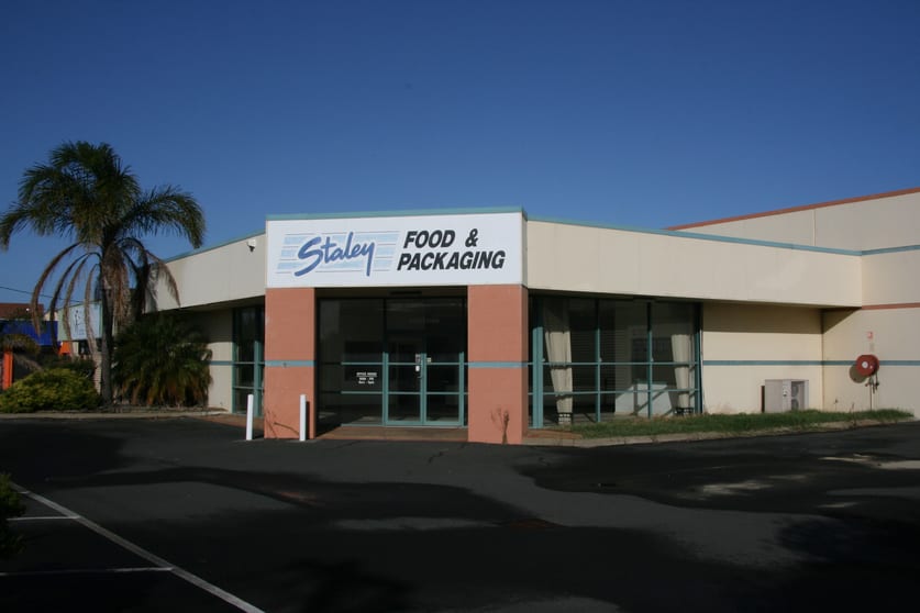 Click to view all images 6 Zaknic Place East Bunbury WA 6230 - Image 3