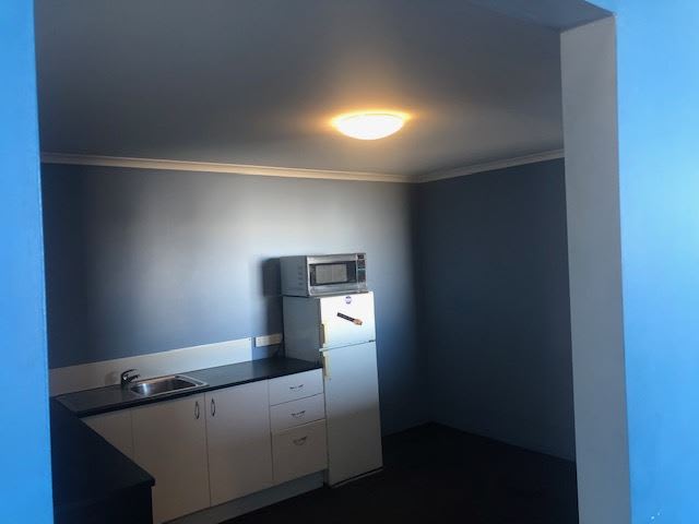Click to view all images 20 Blackburn Drive Port Kennedy WA 6172 - Image 2