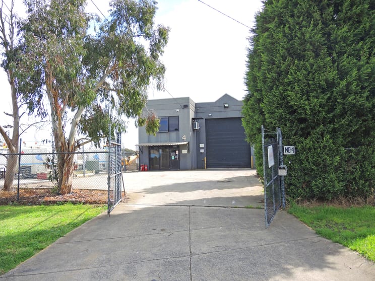 4 Devon Court Epping VIC 3076 - Image 1